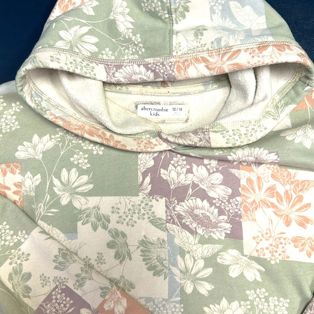 Abercrombie & Fitch girls sz 13-14 crop style hooded sweatshirt with flowers